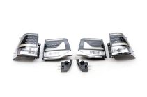 Toyota Land Cruiser 200 2007–2021 IZPĀRDOŠANA! Aizmugurējie lukturi 2016+ (Executive Black) Iekšējais kreisais (uz bagāžnieka vāka) foto 2