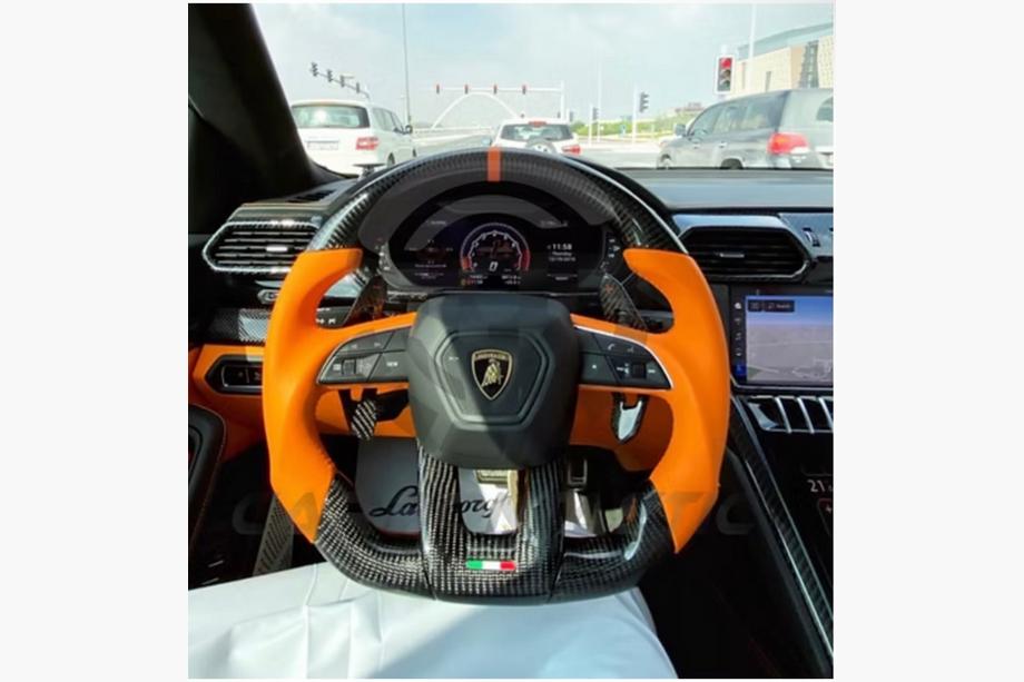 Lamborghini Urus 2018– Stūre (oglekļa šķiedra) Image