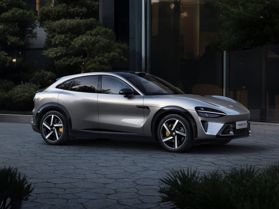 Xiaomi YU7 elektroauto apskats: futūristisks krosovers ar iespaidīgu nobraukumu
