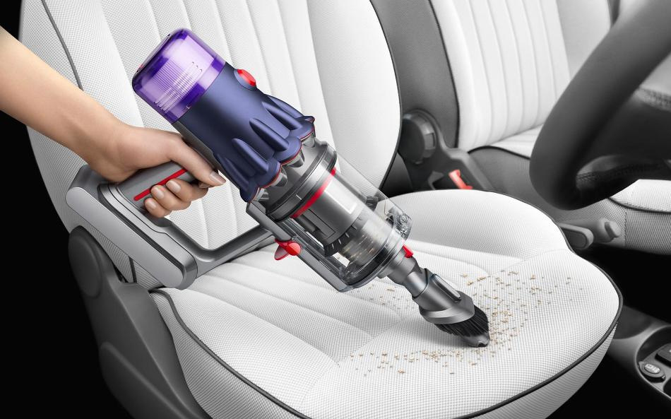 Kā izvēlēties ideālo auto putekļsūcēju: ceļvedis salona tīrībai