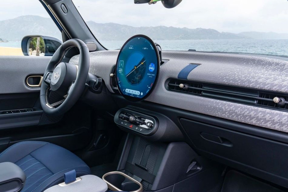 Jaunā Mini Hatch (F65) 5-door apskats: ikoniskā hečbeka 4. paaudze Foto 5
