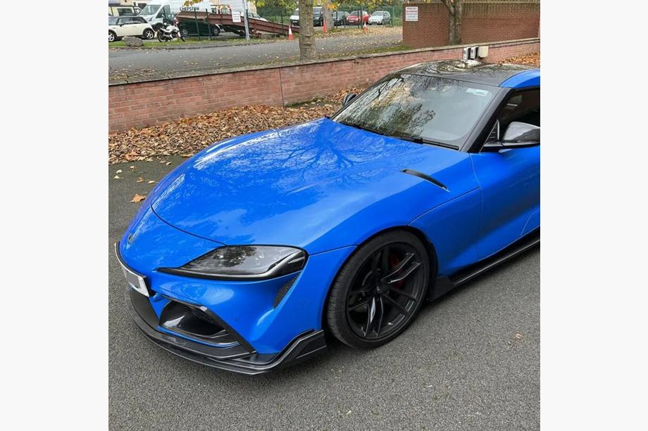 Toyota Supra 2019– Priekšējā bampera lūpa (lip) Lip V2 (oglekļa šķiedra) Foto 3