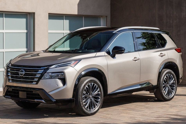 Nissan Rogue (T33): Apskats par atjaunināto krosoveru