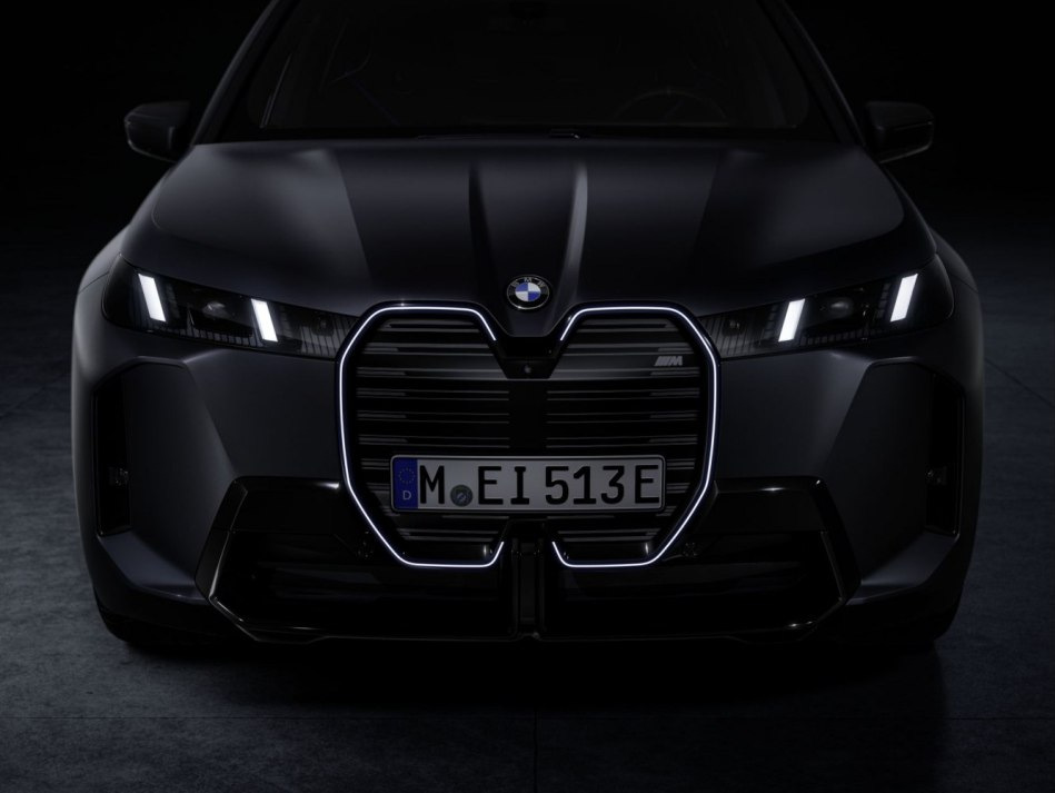 BMW iX M70 apskats: elektriska jauda sportiskā izpildījumā