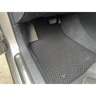EVA salona paklājiņi V-2 (melni) Toyota Avensis 2003–2009 foto 1