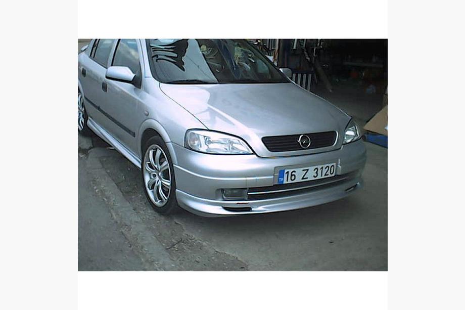 Opel Astra G Classic 1998–2012 Priekšējā apakšējā uzlika HB (krāsošanai) Image