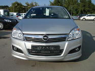 Opel Astra H 2004–2013 Priekšējā bampera apakšējā lūpa Sedan (krāsošanai) foto 1