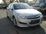 Opel Astra H 2004–2013 Priekšējā bampera apakšējā lūpa Sedan (krāsošanai) foto 4