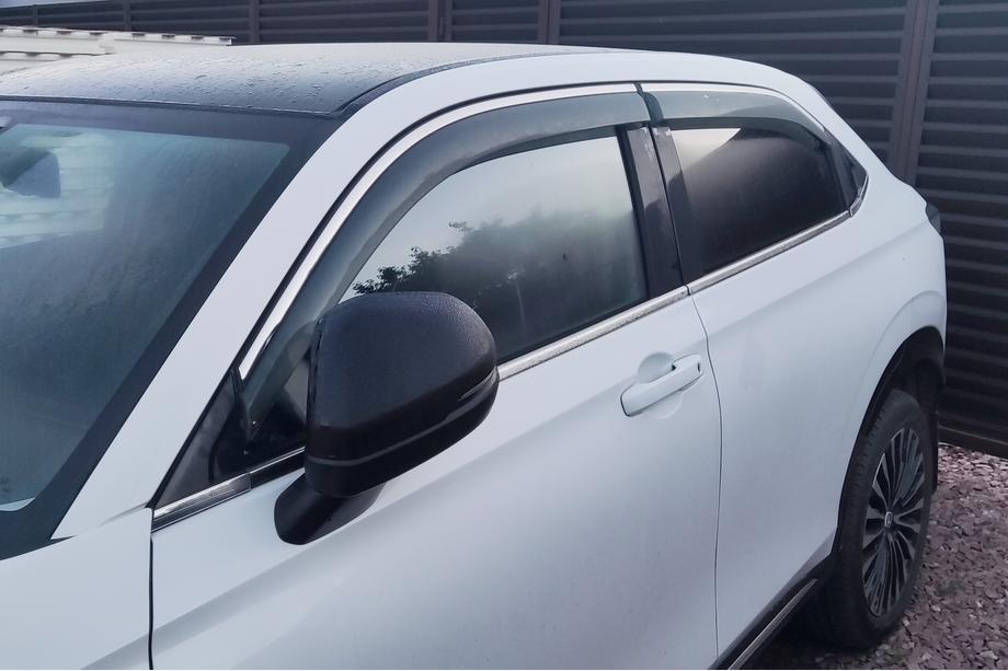 Honda eNS1 2022– Logu vēja deflektori ar hromētu moldingu Niken Luxury (EU/Asia, 4 gab.) Foto 3