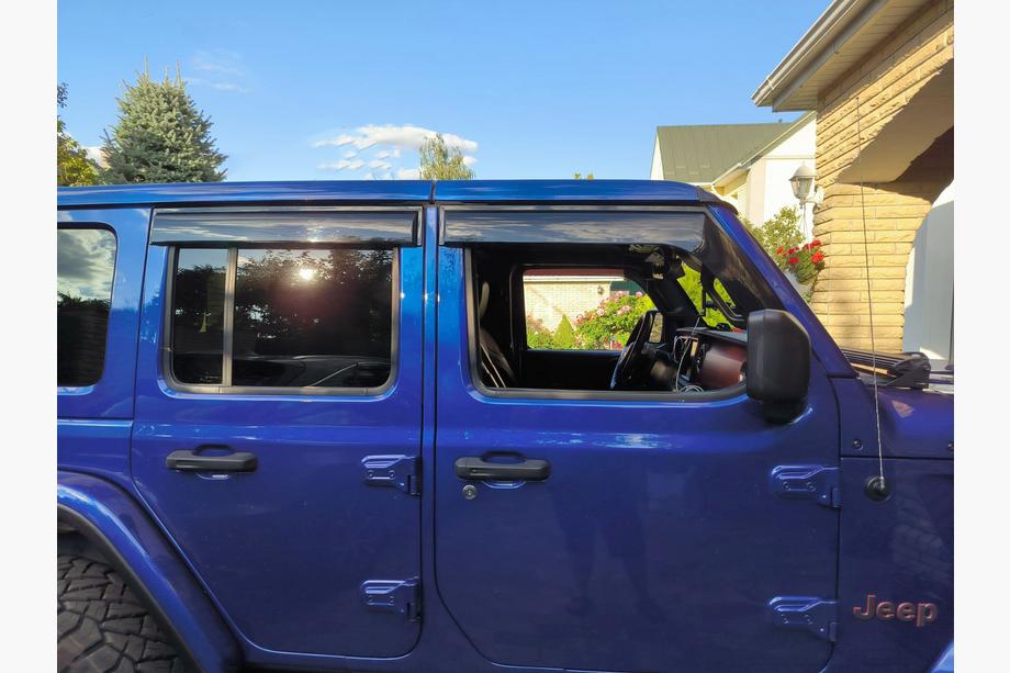 Jeep Wrangler 2018– Logu vēja deflektori Niken Luxury (4 gab.) Image
