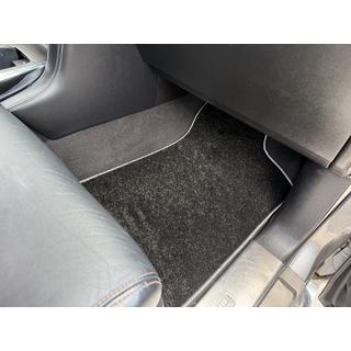 Deluxe tekstila paklājiņi (3 rindas, melni) Nissan Patrol Y62 2010–2024 foto 3