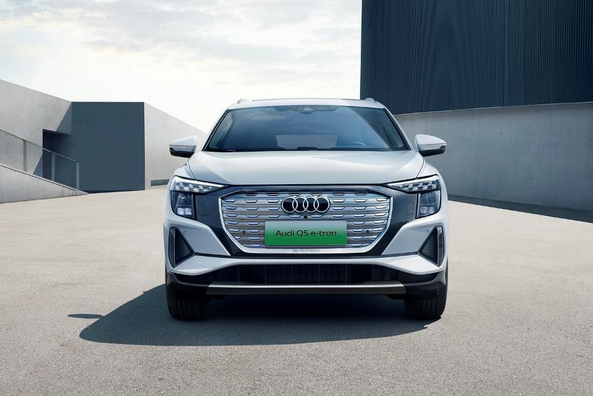 Audi Q5 e-tron: Elektriskā krosovera apskats