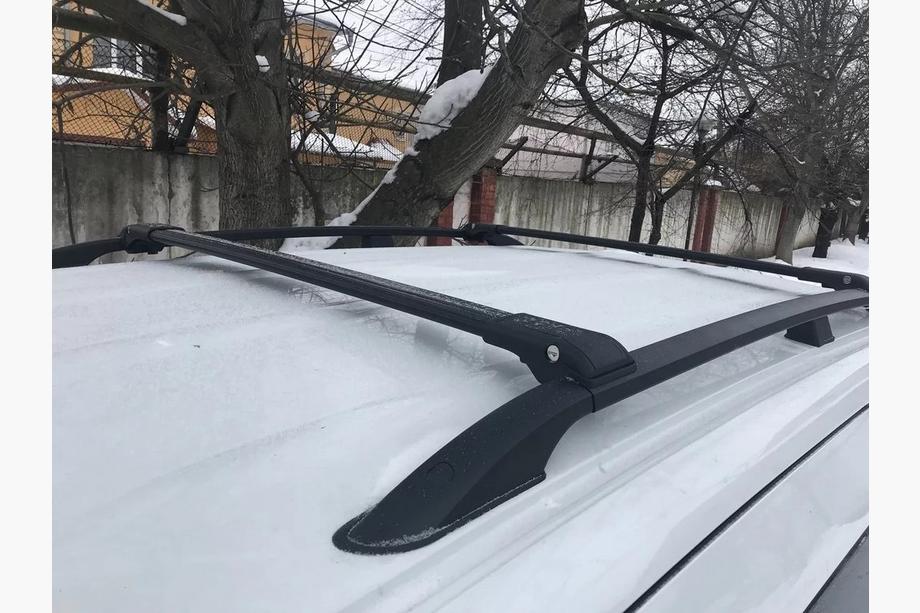 Kia Carnival 2021– Jumta bagāžnieks (šķērssijas) standarta reliņiem, slēdzams ar atslēgu WingBar V1 (2 gab.) Foto 4