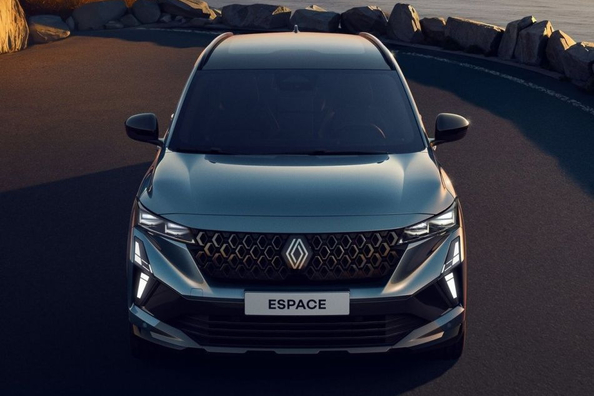 Renault Espace 2025: Atjauninātā ģimenes auto apskats
