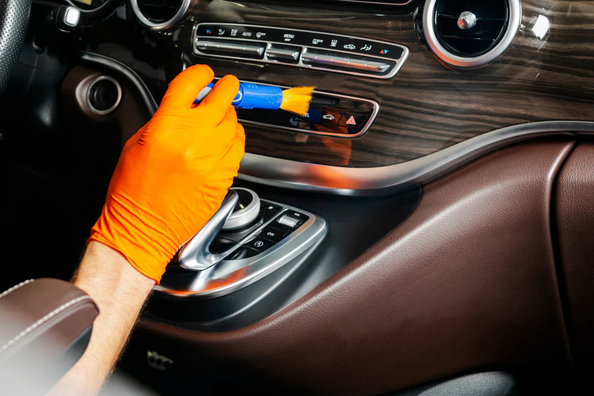 Cik bieži var veikt automašīnas detaļingu?