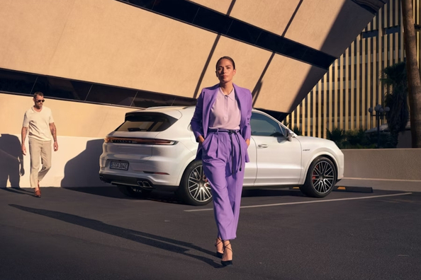 Porsche Cayenne Turbo E-Hybrid: Maksimāla jauda un efektivitāte Foto 4