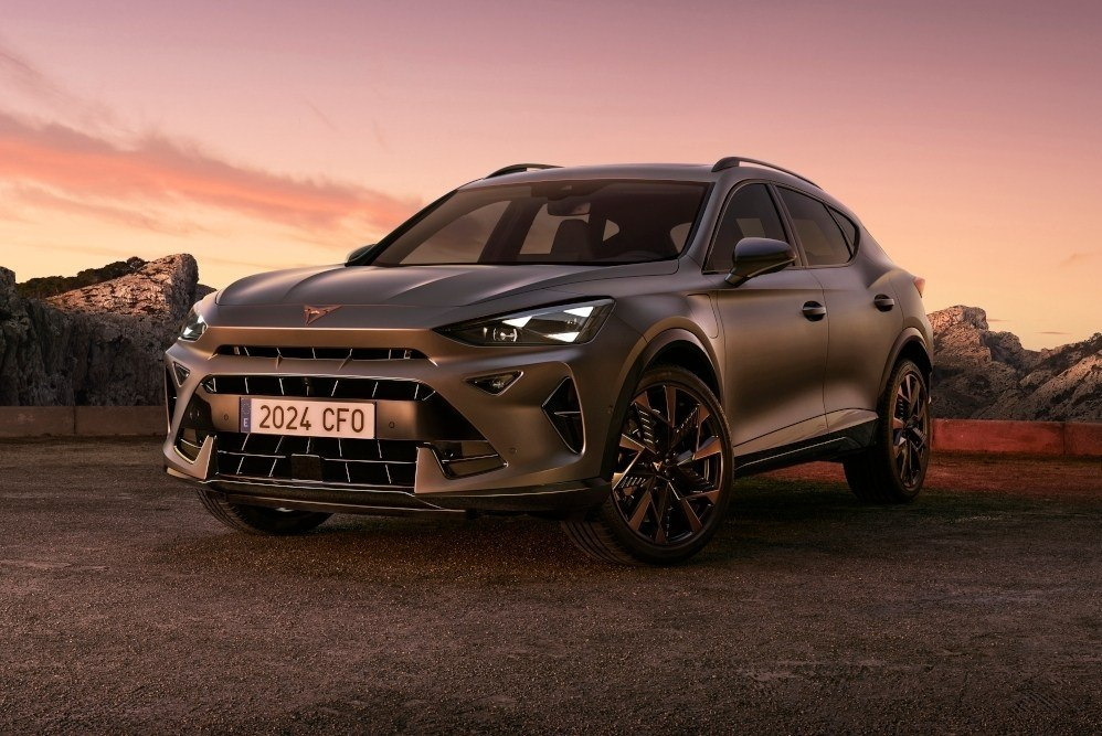 Cupra Formentor 2024: Sportisks krosovers ar jaunu dizainu