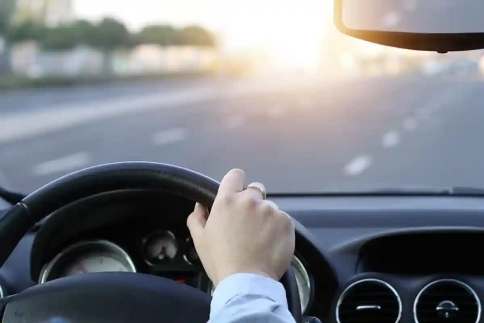 Kā saprast, ka jūsu automašīnai nepieciešama skaņas izolācija?