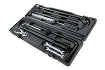 Toyota Land Cruiser 200 2007–2021 Instrumentu komplekts oriģinālajai vietai foto 2