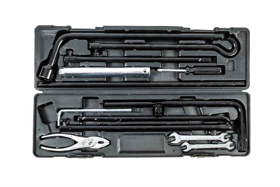 Toyota Land Cruiser 200 2007–2021 Instrumentu komplekts oriģinālajai vietai Image