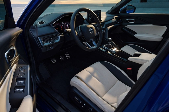 Acura Integra apskats: stils un dinamika liftbeka virsbūvē Foto 5
