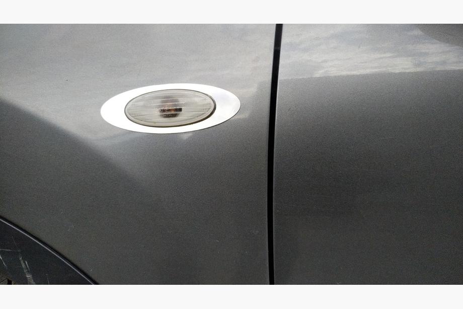 Nissan Qashqai 2010–2014 Pagrieziena rādītāja apmale (2 gab., nerūsējošais tērauds) Image