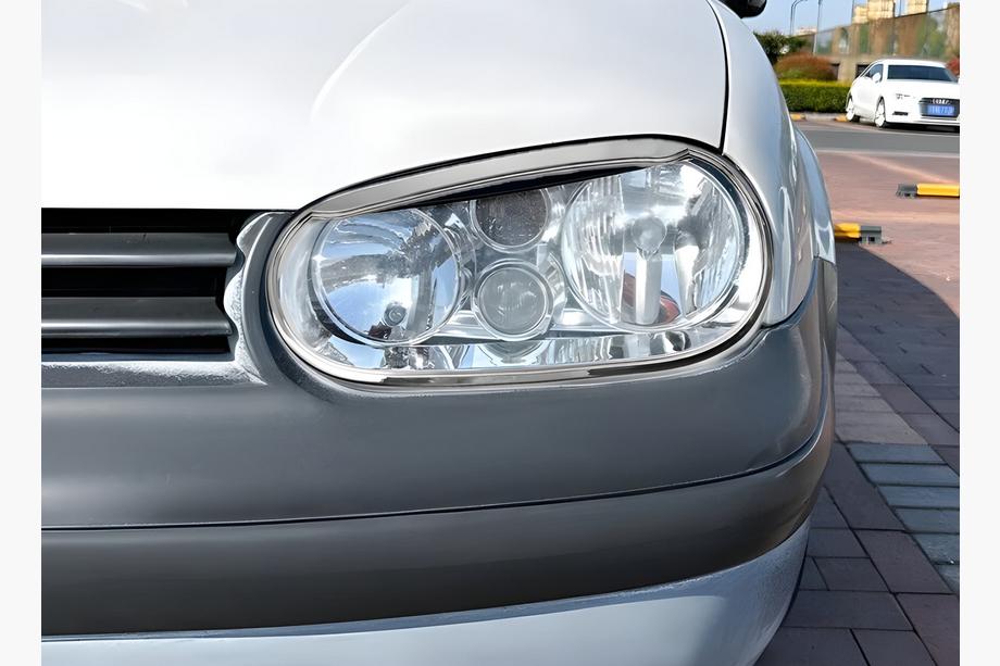 Volkswagen Golf 4 1997–2006 Priekšējo lukturu uzlikas "brilles" V3 (2 gab., plastmasa) Image