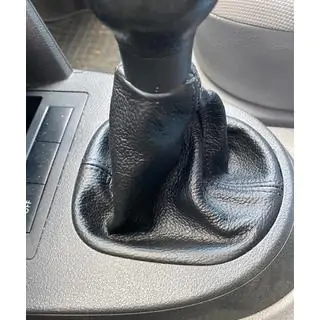 Ādas pārnesumu pārslēga manžeta Volkswagen Caddy 2004–2010 foto 1