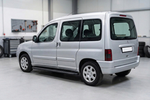 Citroen Berlingo 1996–2008 Sānu pakāpieni Bosphorus Black (2 gab., alumīnijs) foto 1