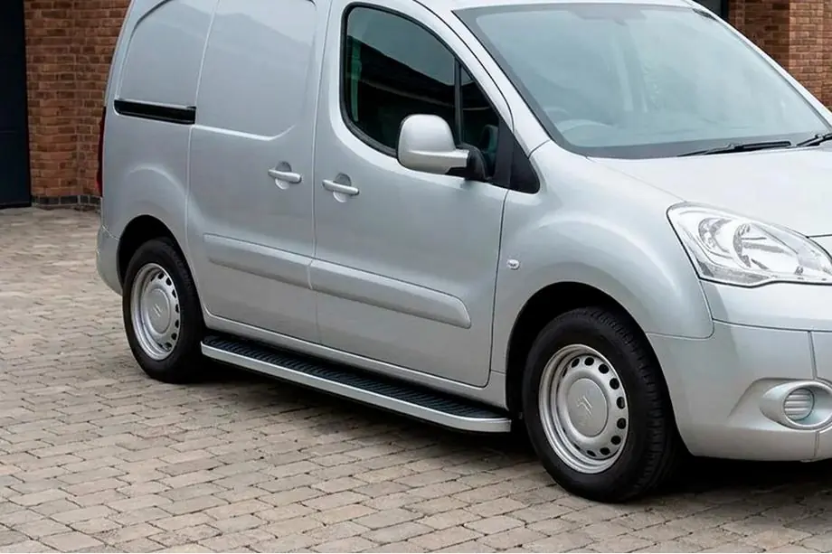 Peugeot Partner Tepee 2008–2018 Sānu pakāpieni Tayga Grey (2 gab., alumīnijs) Image