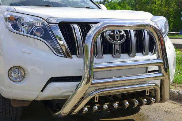 Vai ir vērts uzstādīt kenguruaizsargu automobilim?