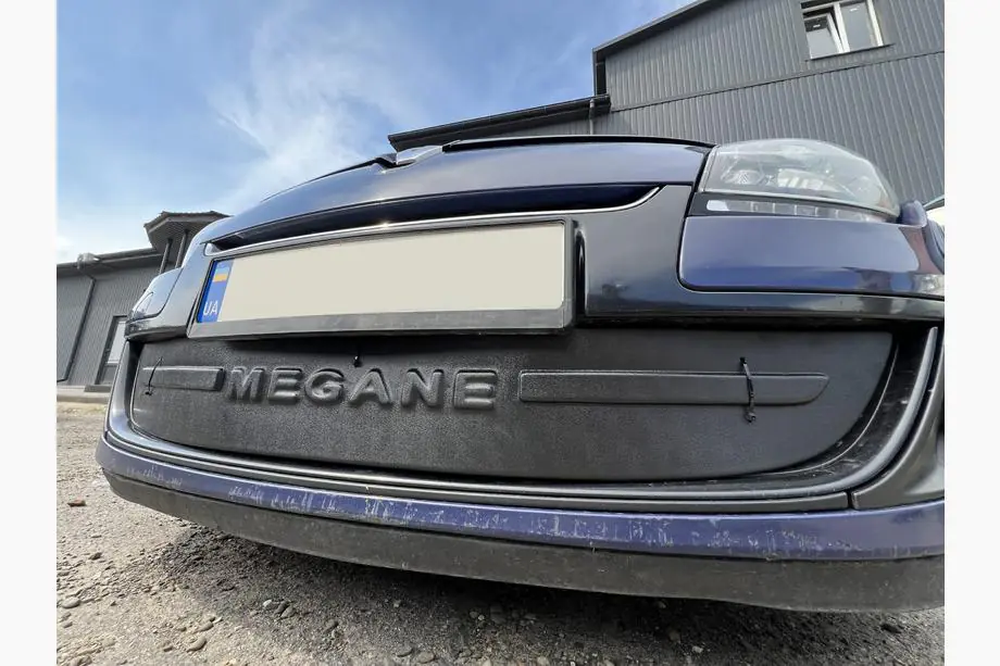 Renault Megane III 2009–2016 Ziemas uzlika radiatora restei (2009-2013, apakšējā) Foto 2