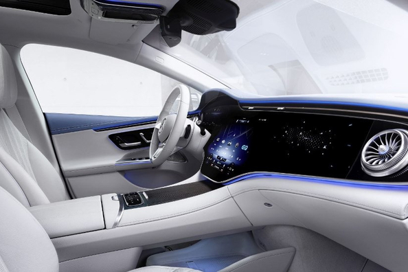 Mercedes-Benz EQE (V295): Biznesa klases elektriskā sedana apskats Foto 6
