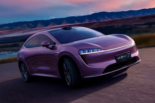 Luxeed R7 apskats: inovatīvs elektriskais krosovers no Huawei un Chery