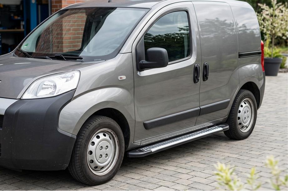 Peugeot Bipper 2008–2017 Sānu sliekšņi Line (2 gab., alumīnijs) Image