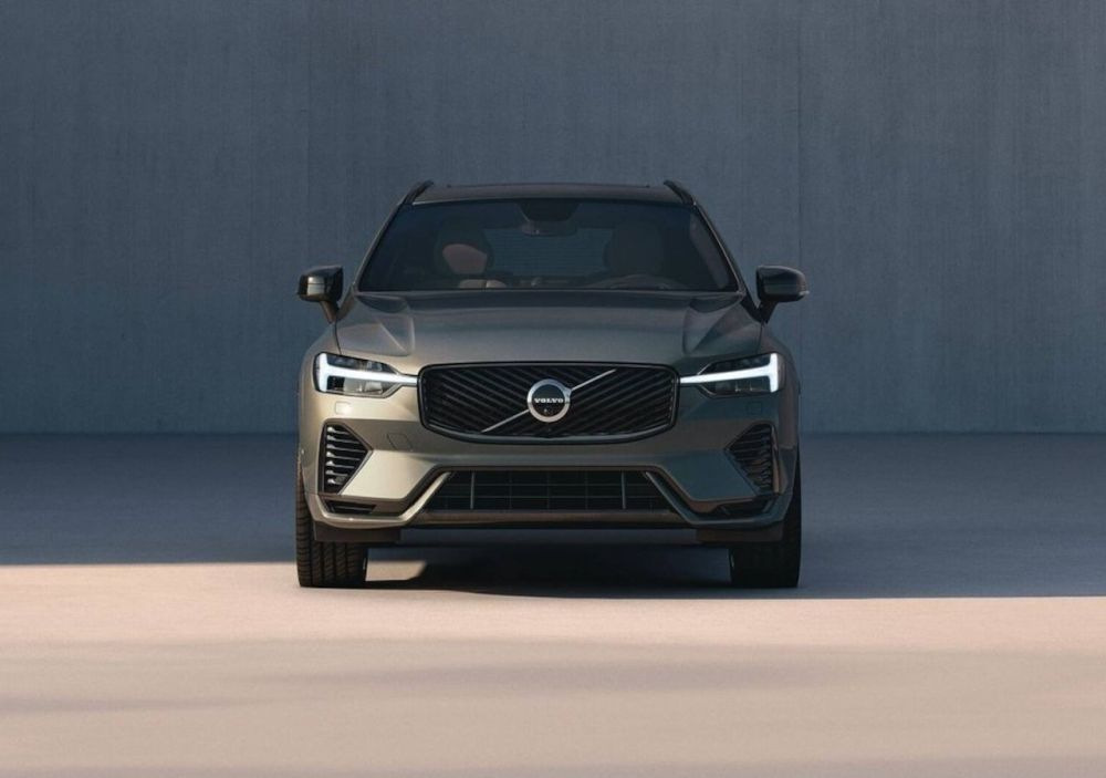 Volvo XC60 2025 apskats: Atjaunināts luksusa krosovers