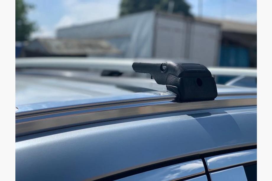 Peugeot Partner/Rifter 2019– Jumta bagāžnieka šķērssijas integrētām jumta reliņām Wingbar V2 (2 gab.) Foto 2
