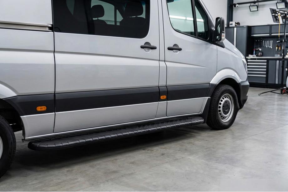Volkswagen Crafter 2006–2016 Sānu pakāpieni Bosphorus Black (2 gab., alumīnijs) Garā/Īpaši garā Image