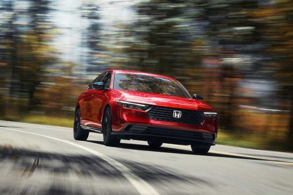 Honda Accord XI paaudze: Elegantā sedana apskats