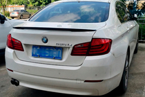 BMW 5. sērija F10/F11 2010–2016 P-Style aizmugurējais spoileris (F10, melns spīdīgs) foto 1