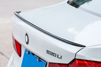 BMW 5. sērija G30/G31 2017–2023 M5 stila spoilers (spīdīgi melns) foto 1