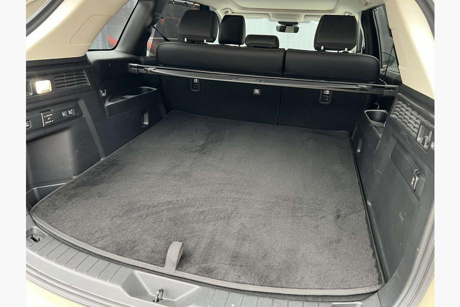 Mazda CX-70 2024– Tekstila bagāžnieka paklājiņš Premium (Melns) Foto 1