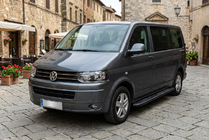 Volkswagen T5 2010–2015 Sānu pakāpieni Bosphorus Black (2 gab., alumīnijs) Garā riteņu bāze foto 1