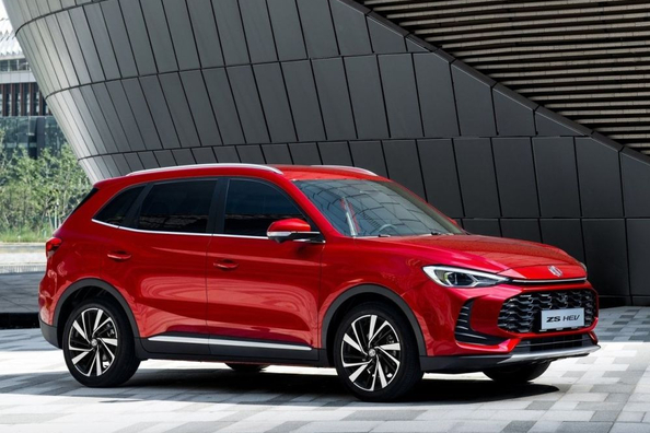 Otrās paaudzes MG ZS 2025 apskats: stilīgs un daudzpusīgs SUV