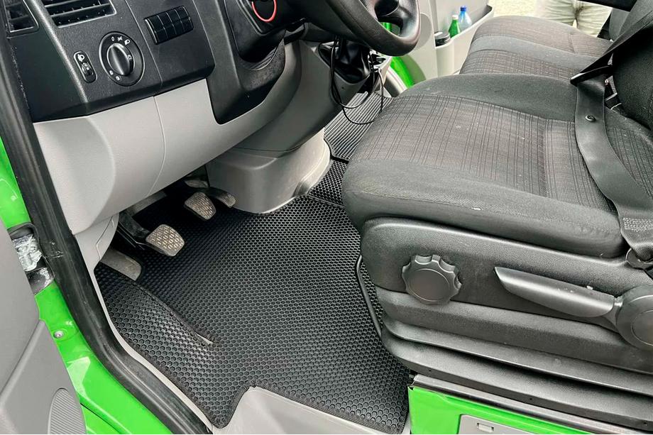 Volkswagen Crafter 2006–2016 Gumijas salona paklājiņi Carsuit V1 (Melni) Image