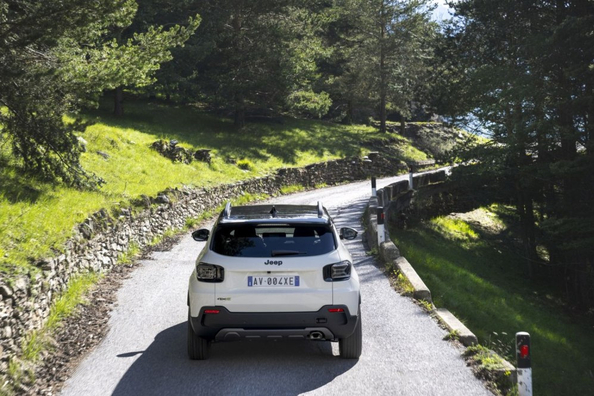 Jeep Avenger apskats: Tehniskie dati, aprīkojums un foto Foto 4