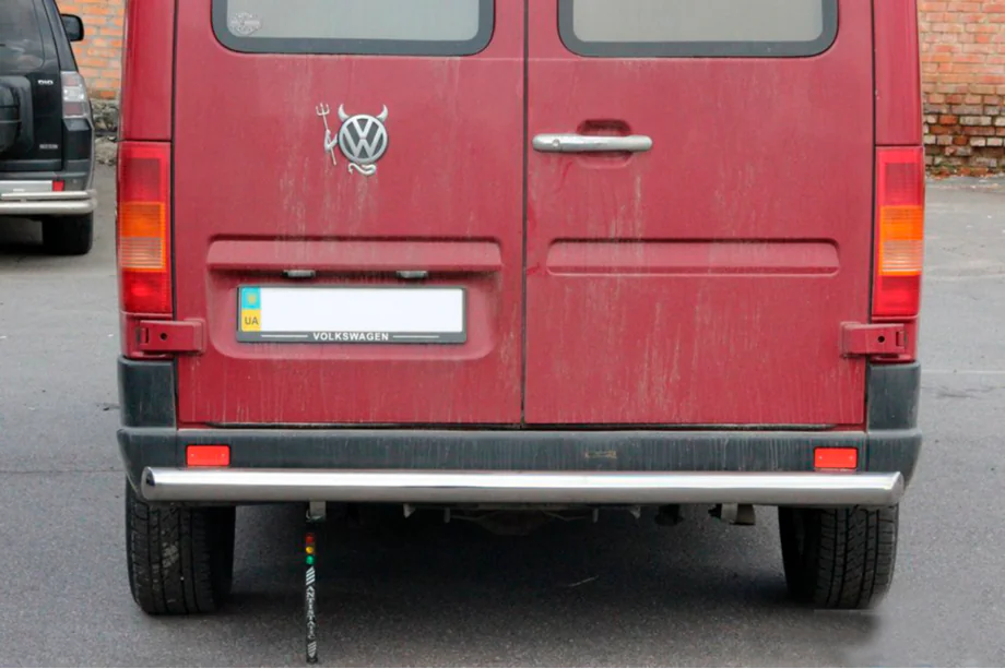 Volkswagen LT 1995–2006 Aizmugurējais aizsargstienis AK002 (nerūsējošais tērauds) Foto 1