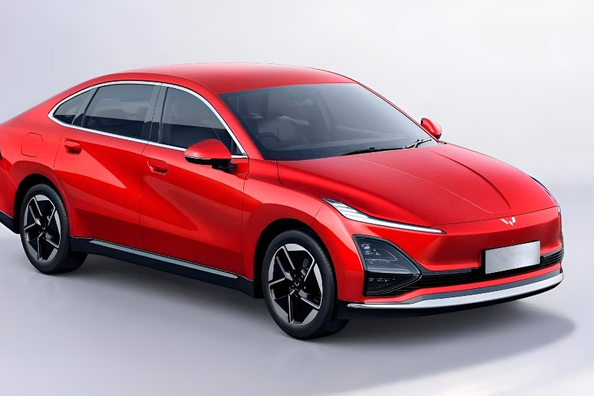 Wuling Starlight EV: Tehnoloģiska sedana apskats