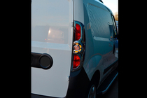 Fiat Doblo II 2010–2022 Aizmugurējo lukturu hroma uzlikas (2010-2015, 2 gab., plastmasa) foto 2