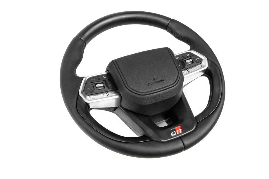 Toyota Land Cruiser 200 2007–2021 Stūre ar apsildi TLC300 dizains (koks) Foto 2